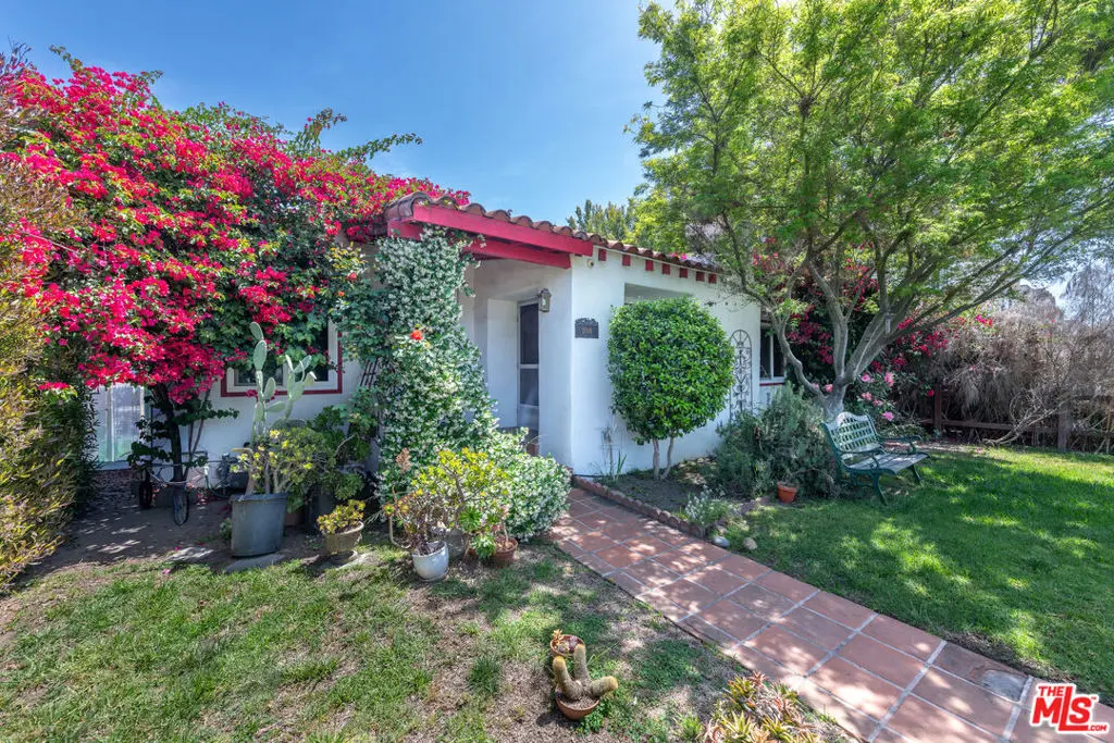 Single Family Residence for sale at 2008 S Bedford Street, Los Angeles, CA featuring 3 beds and 2 baths