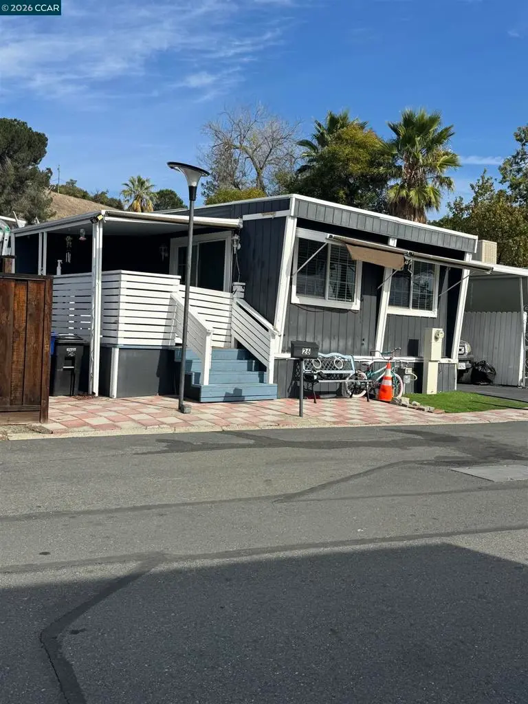 Manufactured In Park for sale at 26 Galloway, Concord, CA featuring 2 beds and 1 bath
