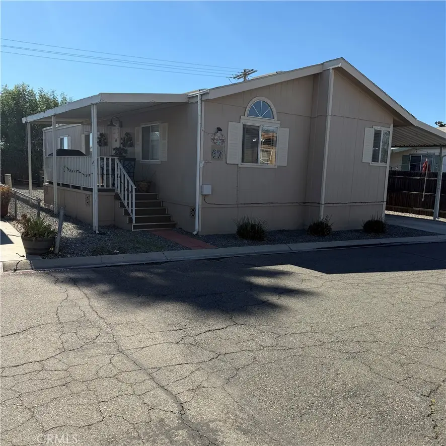 Manufactured In Park for sale at 6130 Camino Real, Riverside, CA featuring 3 beds and 2 baths