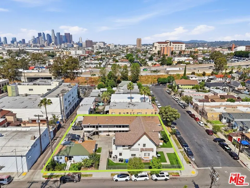 Residential Income for sale at 117 N St Louis Street, Los Angeles, CA featuring 15 beds and 16 baths