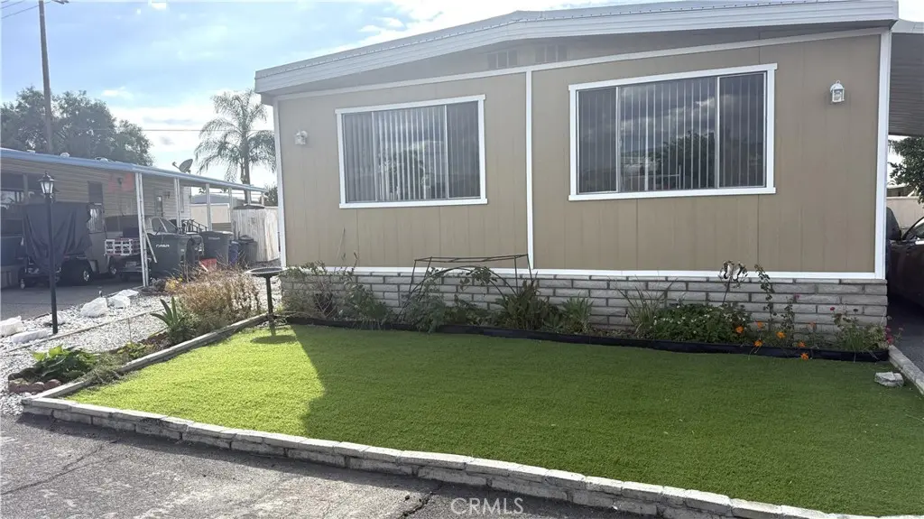 Manufactured In Park for sale at 880 Lake Street N 4, Hemet, CA featuring 2 beds and 2 baths