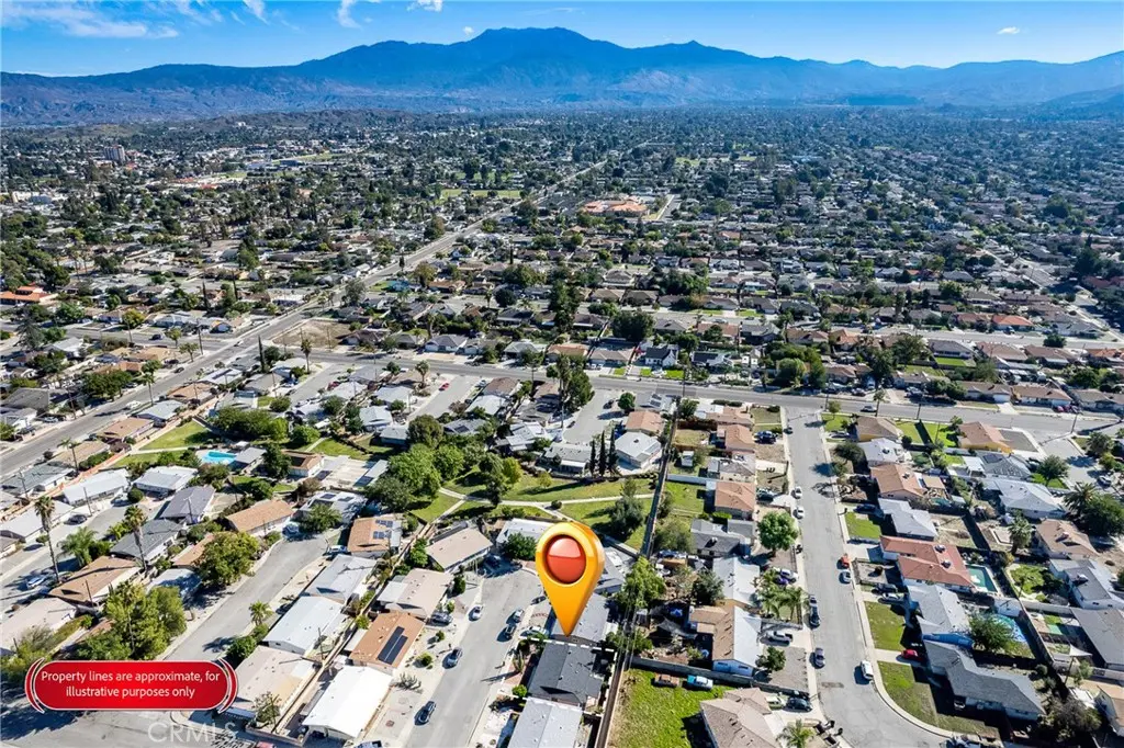 Single Family Residence for sale at 261 Mary, Hemet, CA featuring 2 beds and 1 bath