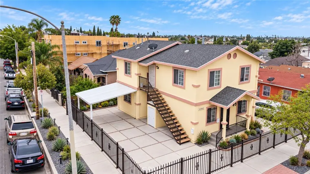 Duplex for sale at 2500 Fairmount, Los Angeles, CA