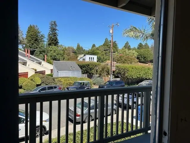 Apartment for rent at 475 Plum Street A, Capitola, CA featuring 3 beds and 1 bath