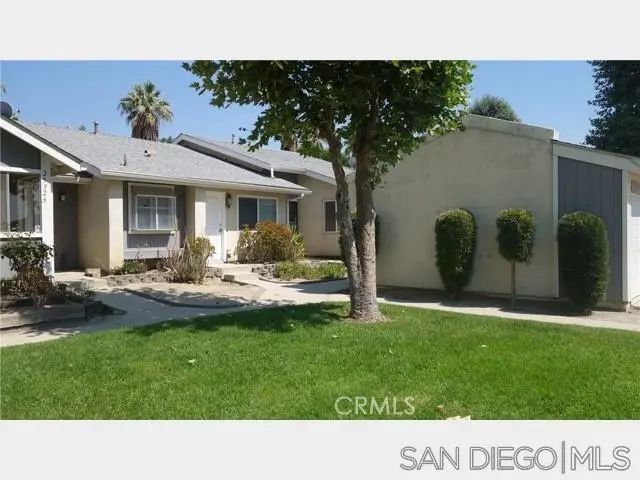 Residential Lease for rent at 25932 Baylor Way, Hemet, CA featuring 2 beds and 1 bath