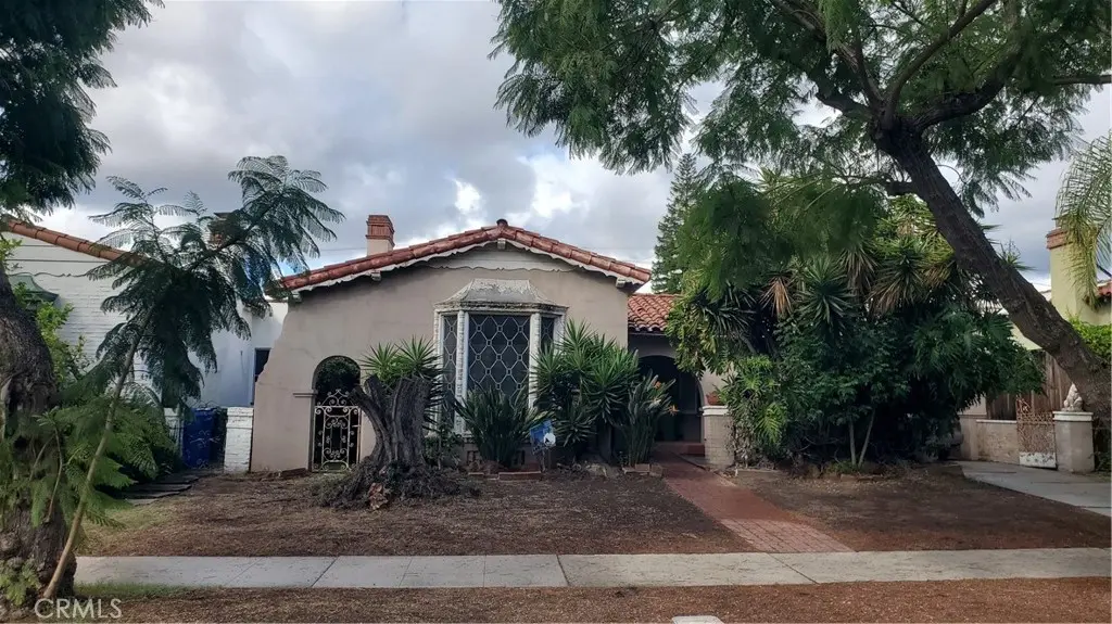 Single Family Residence for sale at 1059 S Orlando, Los Angeles, CA featuring 3 beds and 3 baths