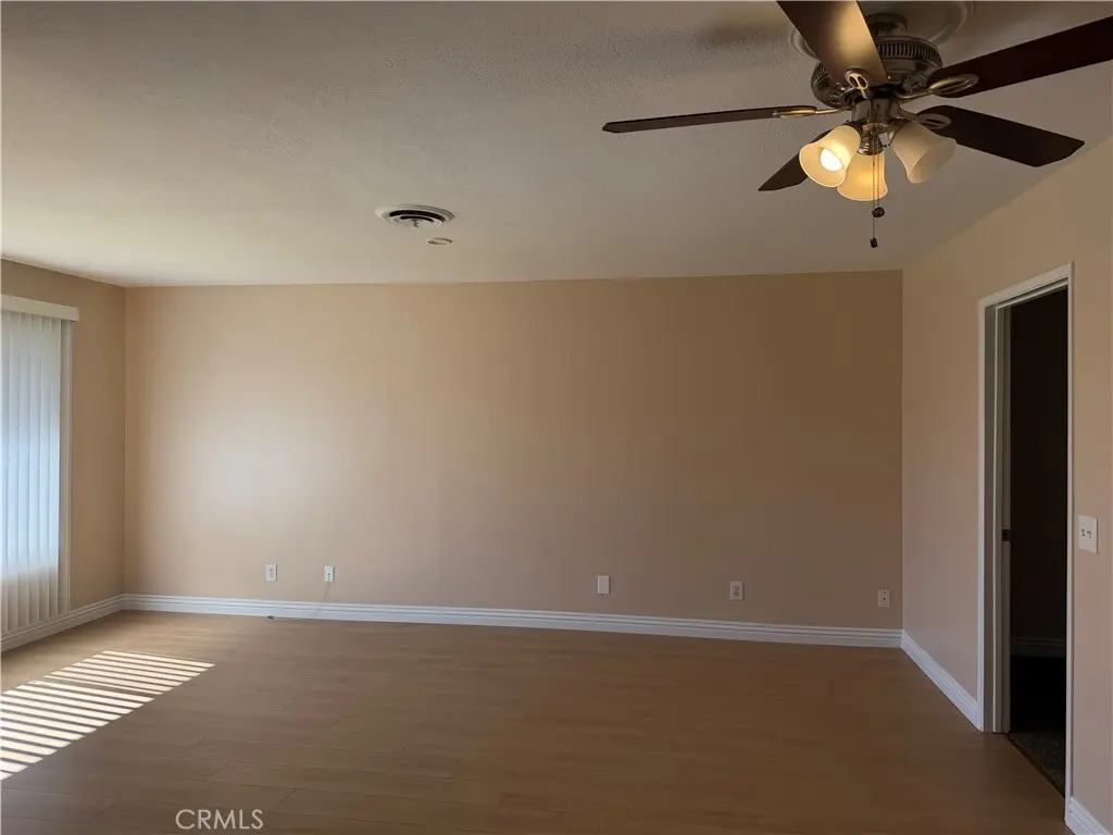 Single Family Residence for rent at 354 Gardenia, Hemet, CA featuring 3 beds and 2 baths