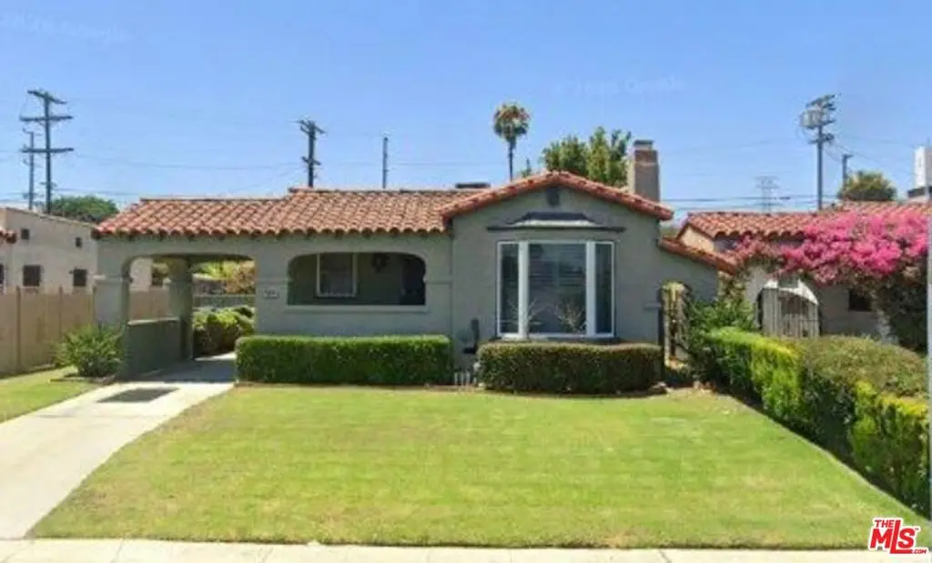 Single Family Residence for sale at 9821 S Hobart Boulevard, Los Angeles, CA featuring 3 beds and 3 baths