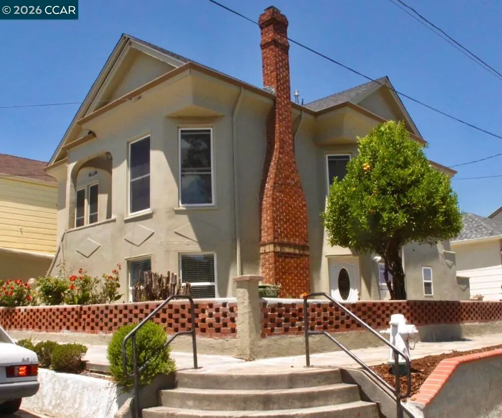 Residential Lease for rent at 1204 Ceres St, Crockett, Contra Costa County, CA featuring 1 bed and 1 bath