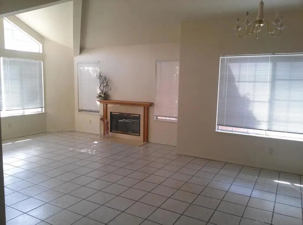Single Family Residence for sale at 39653 Kilkare Circle, Murrieta, CA featuring 3 beds and 2 baths