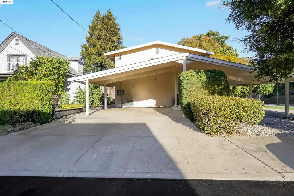 Quadruplex for sale at 739 Masonic St, Martinez, CA