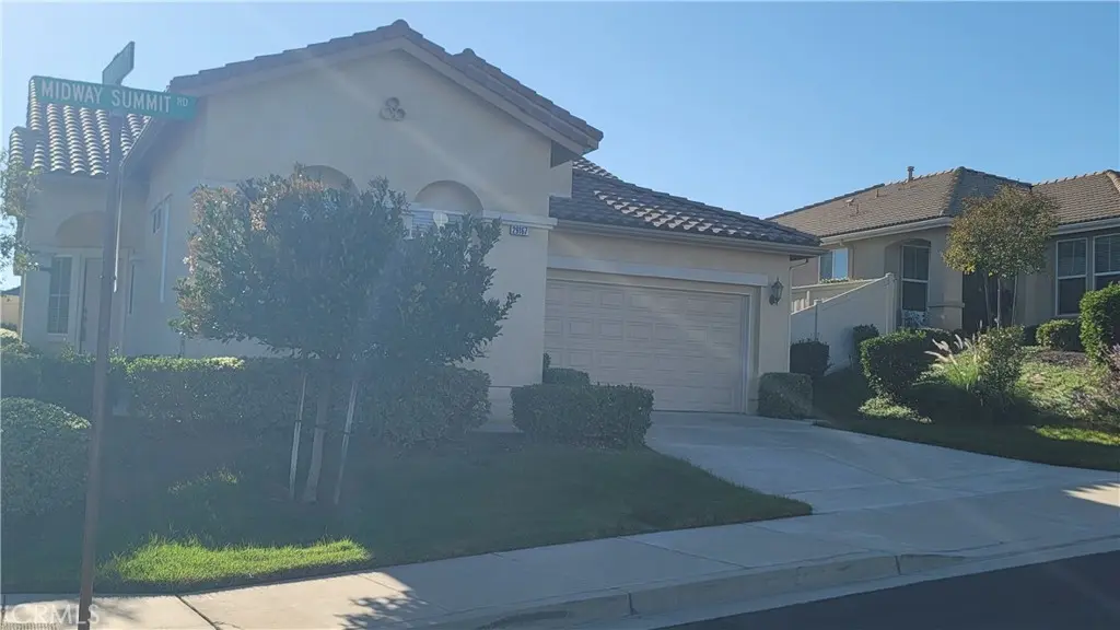 Single Family Residence for sale at 29167 Midway Summit, Menifee, CA featuring 2 beds and 2 baths