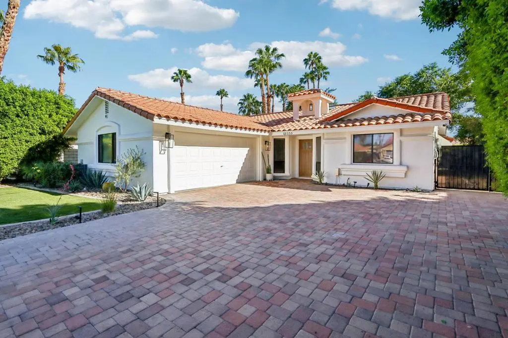 Single Family Residence for sale at 68335 Descanso Circle, Cathedral City, CA featuring 4 beds and 2 baths