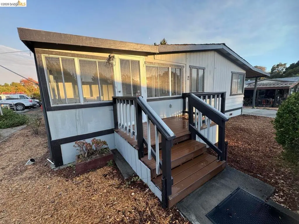 Manufactured In Park for sale at 122 Crespi CIR, Watsonville, CA featuring 4 beds and 2 baths