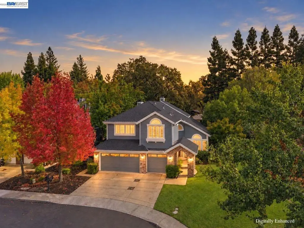 Single Family Residence for sale at 141 Briar Pl, Danville, CA featuring 4 beds and 3 baths