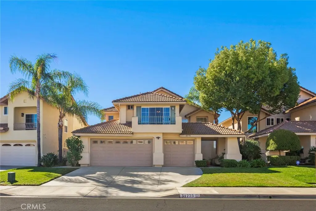 Single Family Residence for rent at 31775 Camino Rosales, Temecula, CA featuring 3 beds and 3 baths