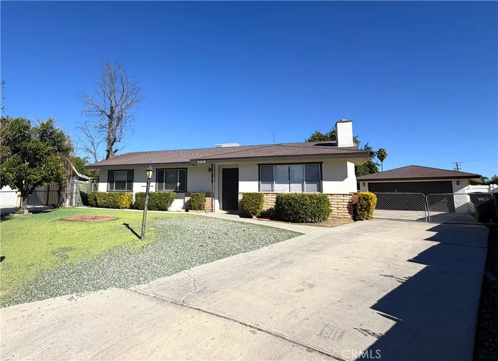Single Family Residence for sale at 41210 Jamaica Lane, Hemet, CA featuring 3 beds and 2 baths