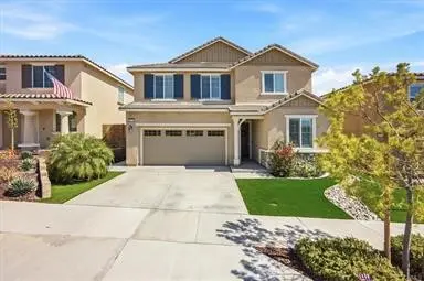 Single Family Residence for rent at 11767 Trailwood Court, Corona, CA featuring 3 beds and 3 baths