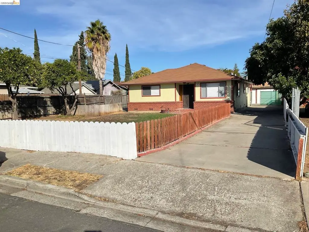 Residential Lease for rent at 330 Texas Street, Antioch, Contra Costa County, CA featuring 3 beds and 2 baths