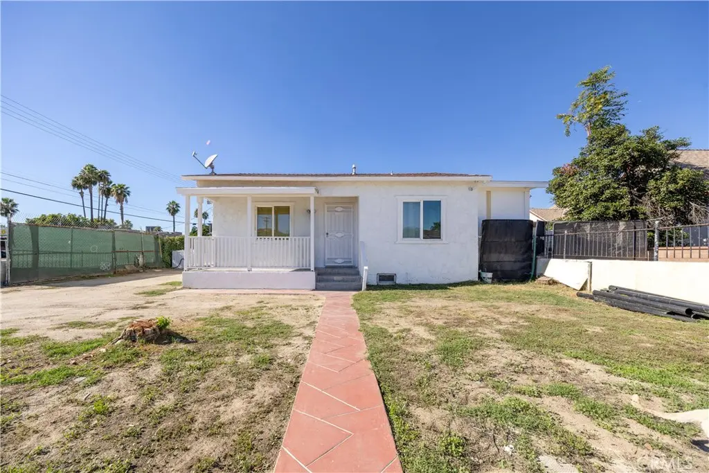 Single Family Residence for sale at 3747 Mintern st, Jurupa Valley, CA featuring 6 beds and 5 baths