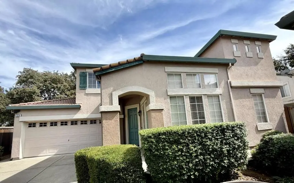 Single Family Residence for sale at 725 Outrigger Court, Fairfield, CA featuring 4 beds and 3 baths