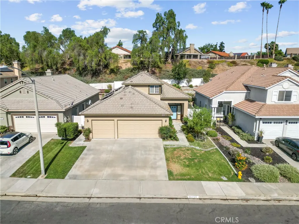 Single Family Residence for sale at 39755 Naples, Murrieta, CA featuring 4 beds and 3 baths