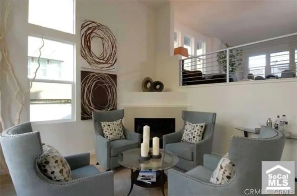 Residential Lease for rent at 367 E Memory Lane, Santa Ana, Orange County, CA featuring 3 beds and 3 baths