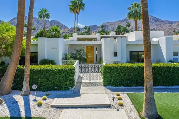 Single Family Residence for rent at 75635 Painted Desert Drive, Indian Wells, CA featuring 3 beds and 4 baths