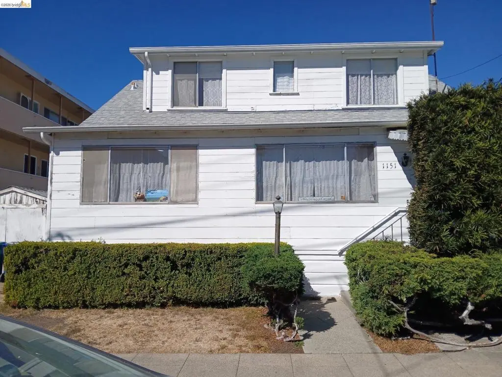Single Family Residence for sale at 1151 Washington Ave, Albany, CA featuring 4 beds and 1 bath
