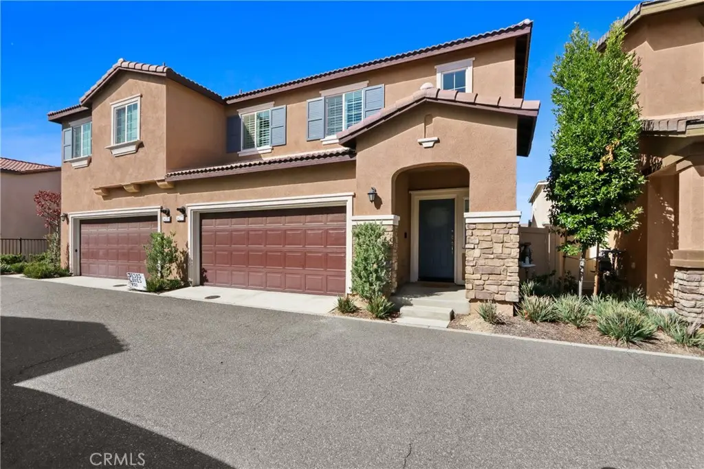 Condominium for sale at 24277 Bay Laurel, Murrieta, CA featuring 3 beds and 3 baths
