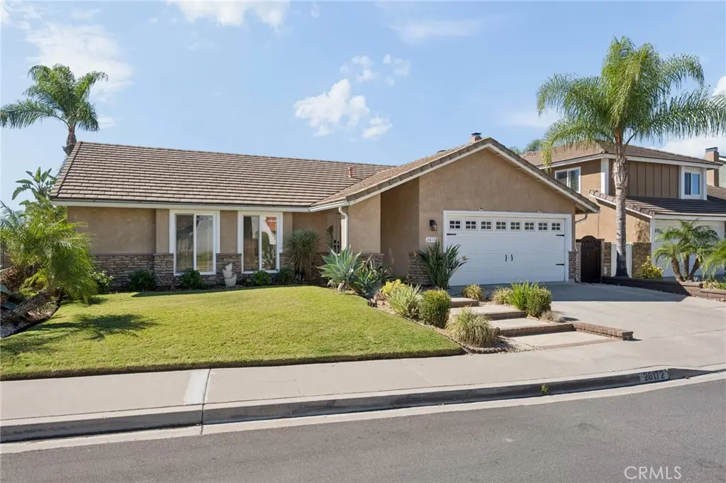 Residential Lease for rent at 28172 Amable, Mission Viejo, Orange County, CA featuring 3 beds and 2 baths