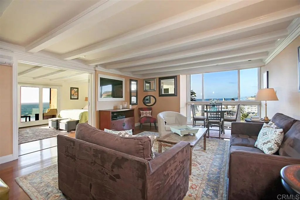 Condominium for rent at 1552 CAMINO DEL MAR 402, Del Mar, CA featuring 1 bed and 2 baths