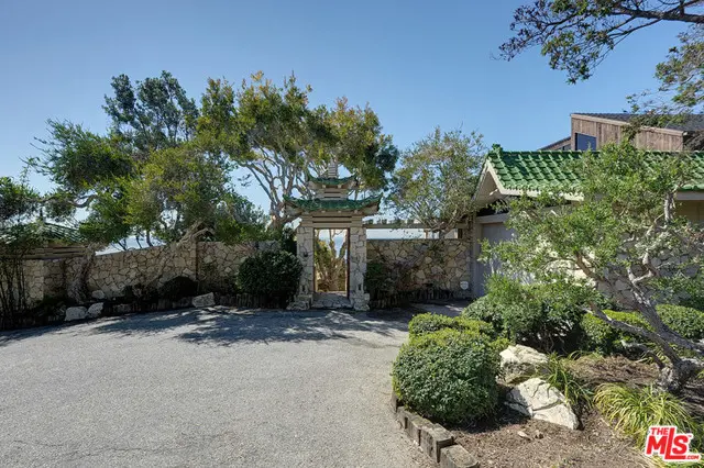 Residential Lease for rent at 18842 TOPANGA BEACH ROAD Road, Malibu, Los Angeles County, CA featuring 3 beds and 3 baths