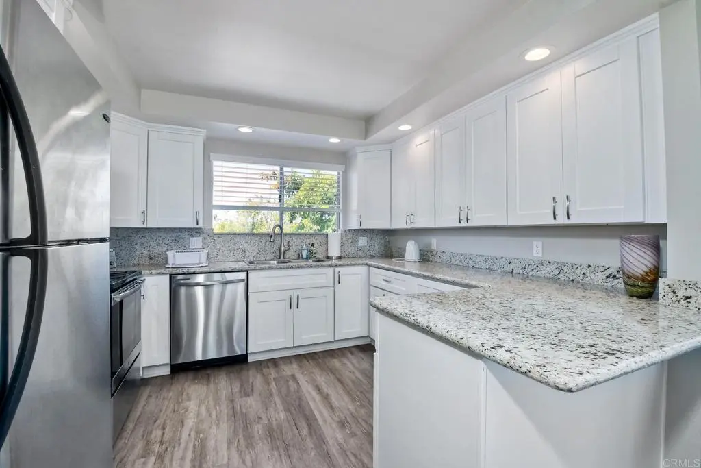Residential Lease for rent at 6677 Paseo Del Norte B, Carlsbad, CA featuring 2 beds and 1 bath