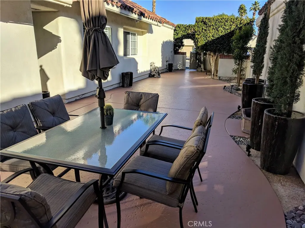 Residential Lease for rent at 43695 Calle Las Brisas W, Palm Desert, Riverside County, CA featuring 2 beds and 3 baths