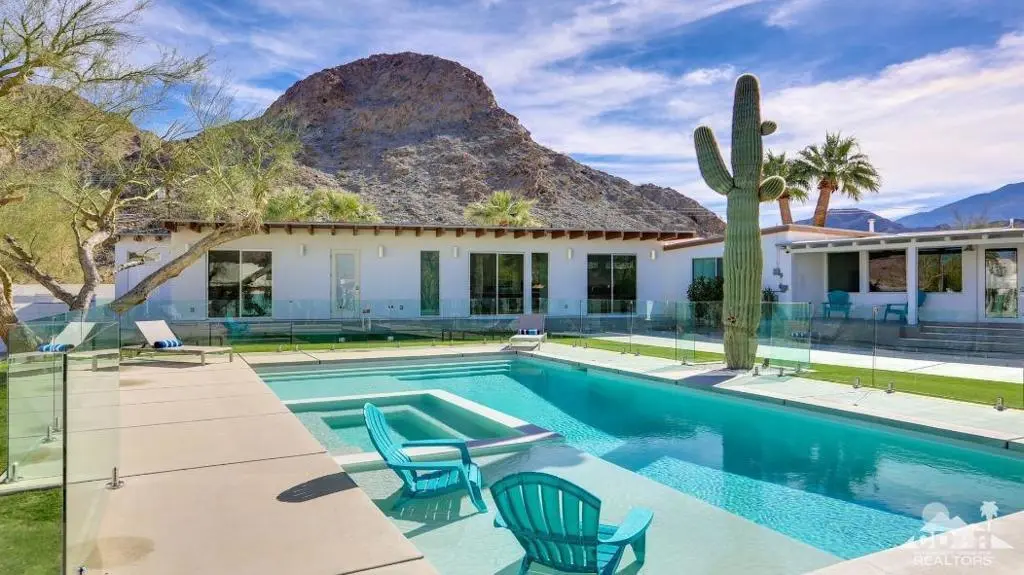 Residential Lease for rent at 54900 Avenida Herrera, La Quinta, Riverside County, CA featuring 4 beds and 4 baths