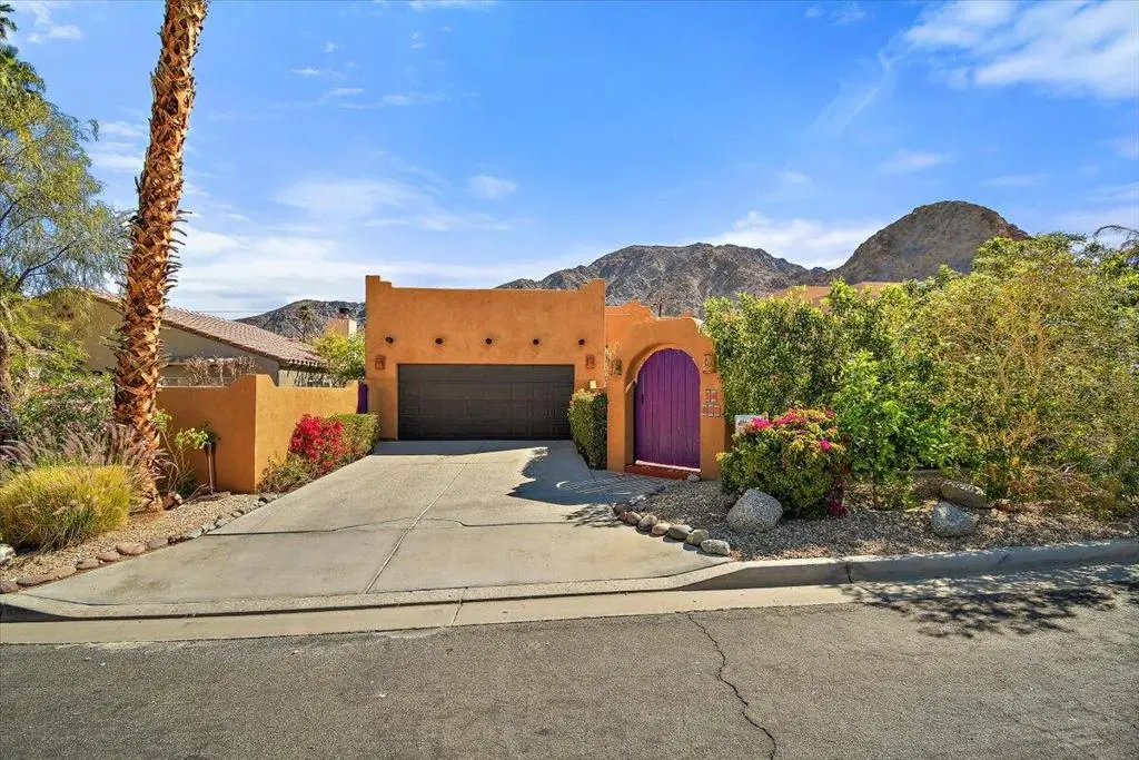 Residential Lease for rent at 54820 Avenida Vallejo, La Quinta, Riverside County, CA featuring 4 beds and 2 baths