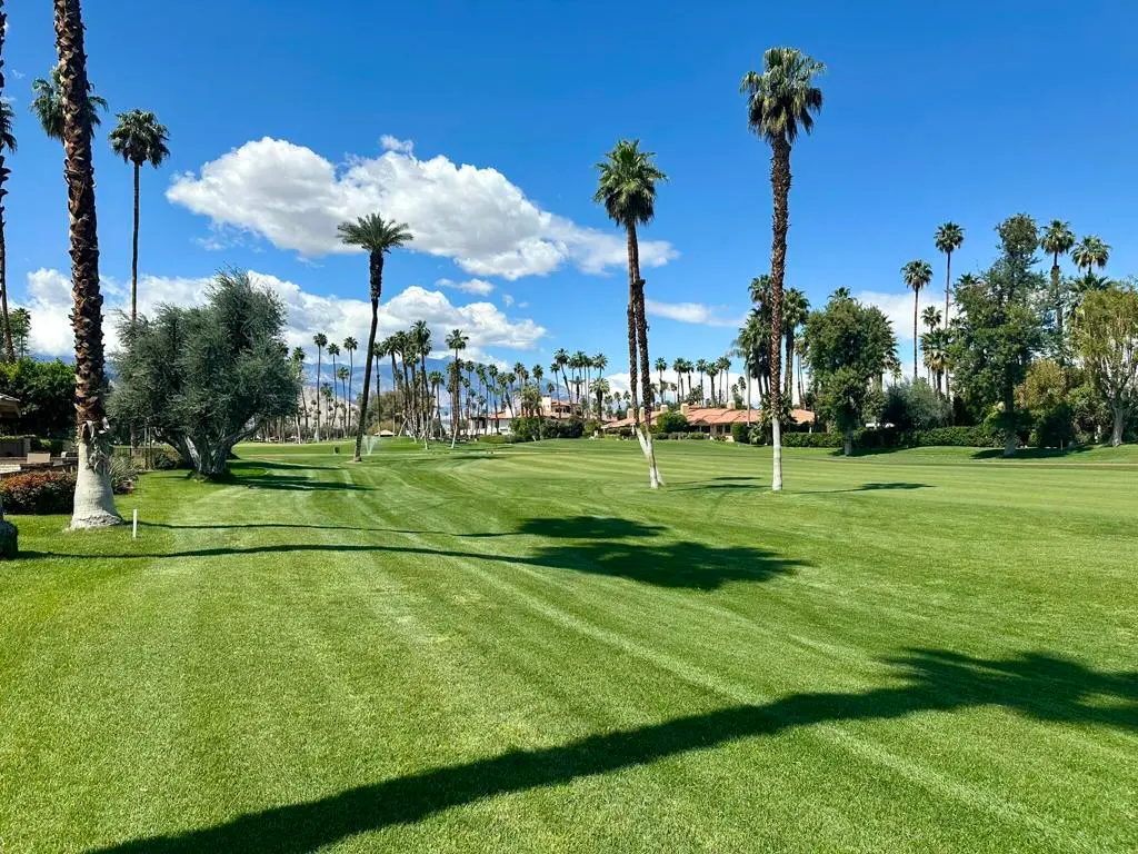 Residential Lease for rent at 314 Gran Via, Palm Desert, Riverside County, CA featuring 2 beds and 2 baths
