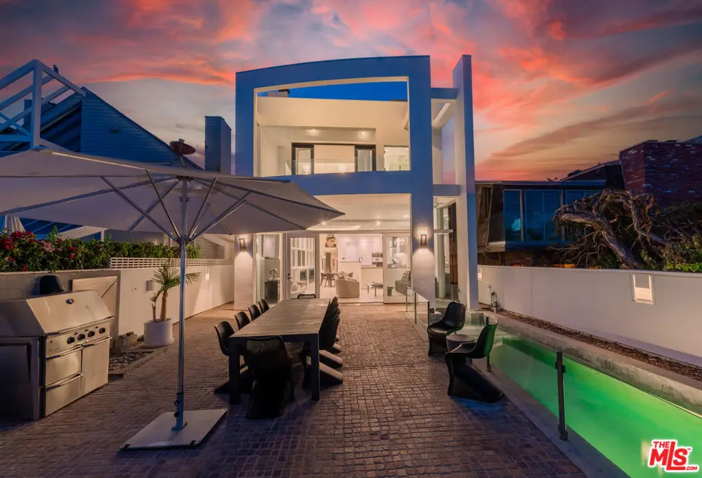 Single Family Residence for rent at 23754 MALIBU Road, Malibu, CA featuring 5 beds and 6 baths