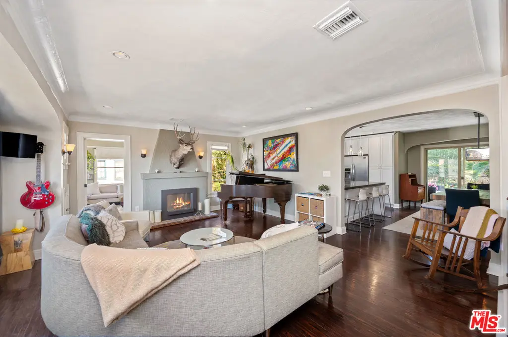 Single Family Residence for sale at 2146 Beachwood Terrace, Los Angeles, CA featuring 6 beds and 4 baths