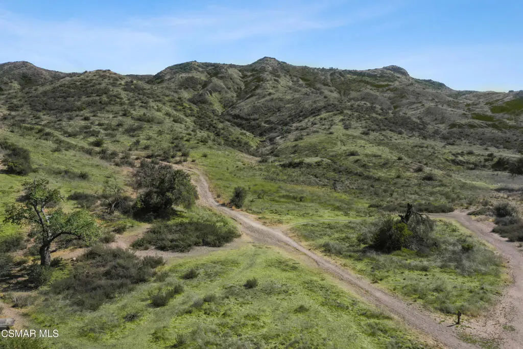 5946 Oak Knolls Road, Simi Valley, CA — listing photo 1