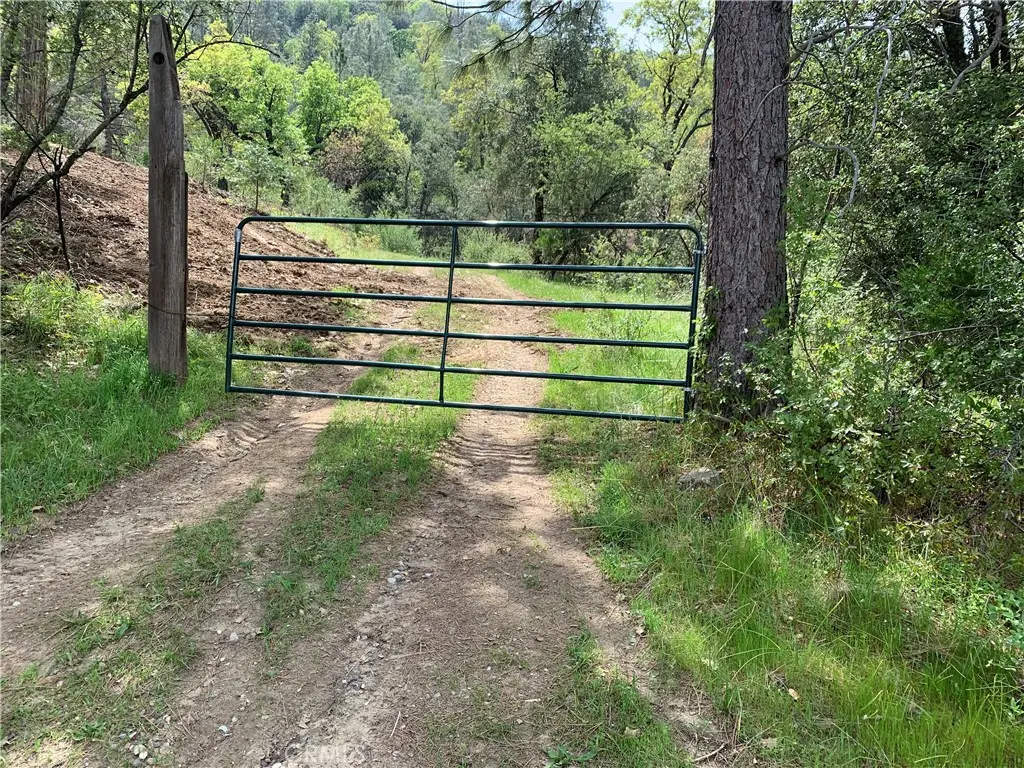 222 Rd 222, Oakhurst, CA — listing photo 1